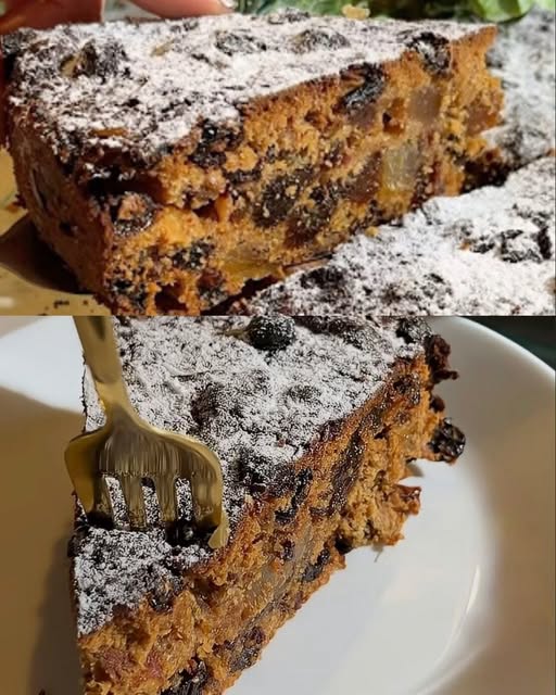 Tort de Crăciun cu fructe uscate
