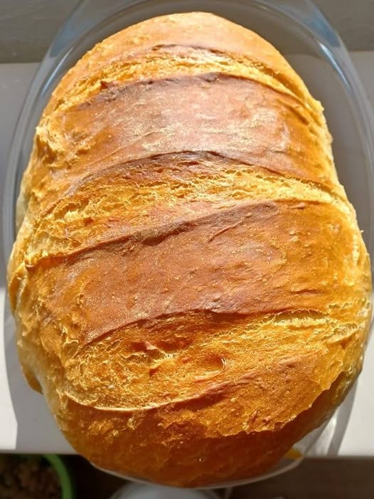 Pâine de casă cu coajă crocantă