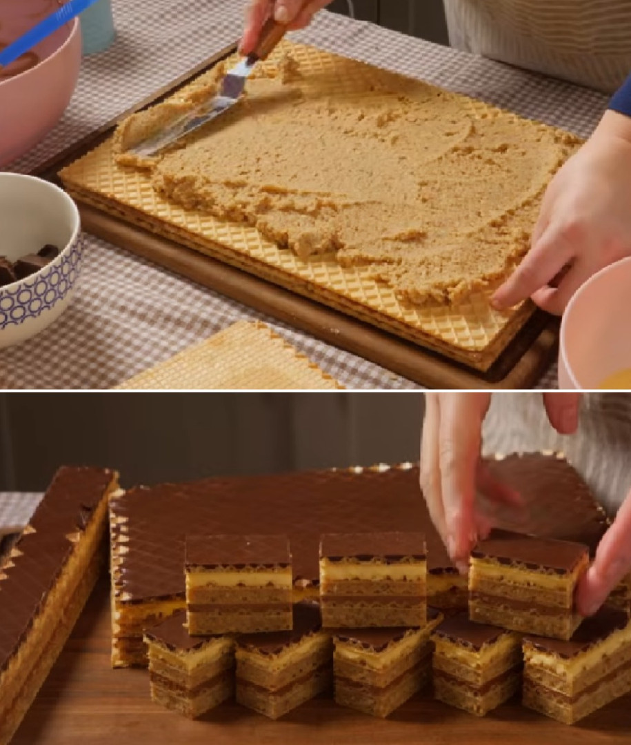 Napolitană de sărbătoare cu trei creme Napolitană de sărbătoare cu trei creme