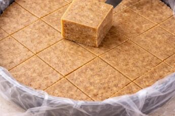 Halva de casă din semințe de floarea-soarelui